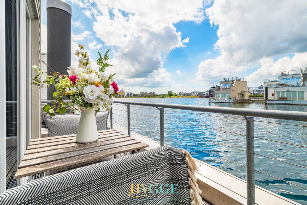 Schwimmendes Haus Hygge Olpenitz Hotell Exteriör bild